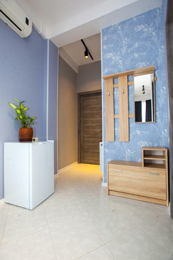 Shiny Avlabari Apartment Тбилиси Екстериор снимка